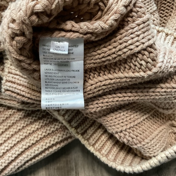 Free People Medium womens tan sweater chunky ribbed knit EUC - Picture 5 of 5